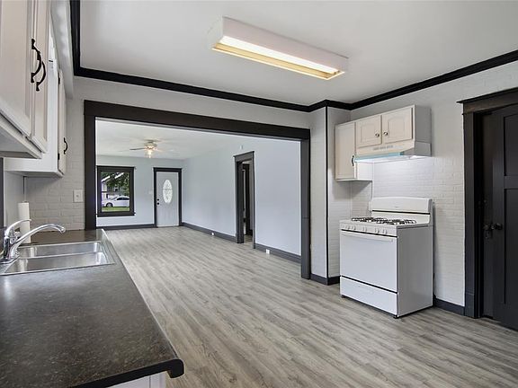 3rd image of 233 Ferry Street