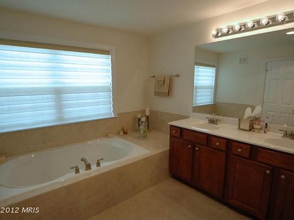 3rd image of 13608 Salk St #127