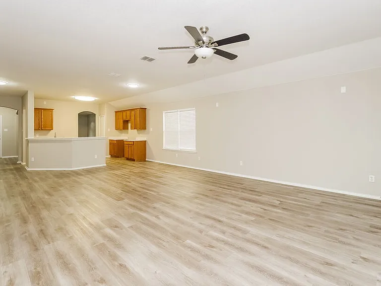 3737 Sapphire St — Photo 5