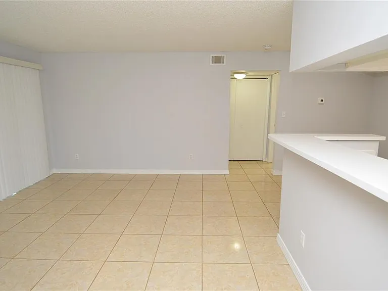 8643 Mallard Reserve Dr #104 — Photo 14