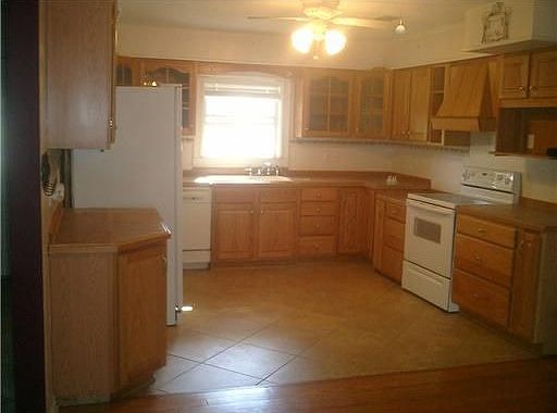 2nd image of 803 Transcontinental Dr