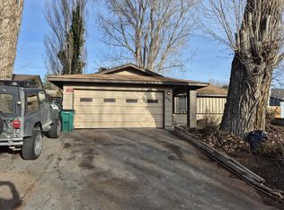 1121 Merryman Dr, Klamath Falls, OR