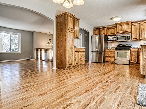 5th image of 5155 Hemlock Ln N