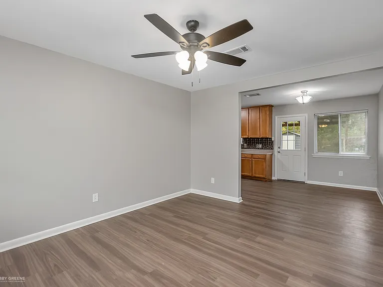 3981 Stuart Ave — Photo 3