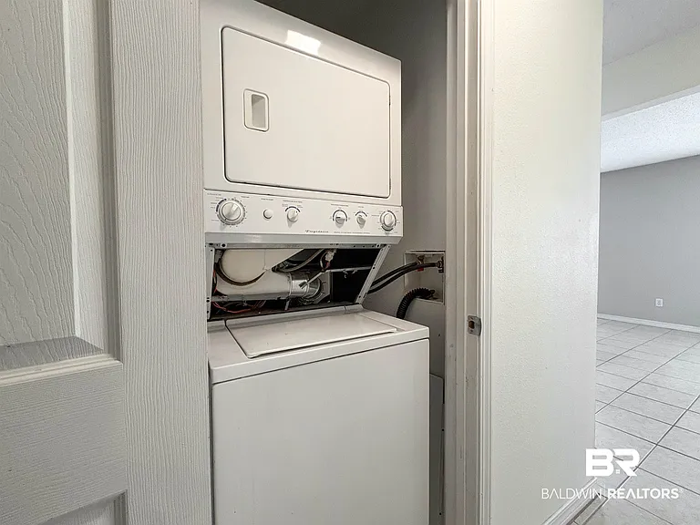 5652 Dee St #A — Photo 23
