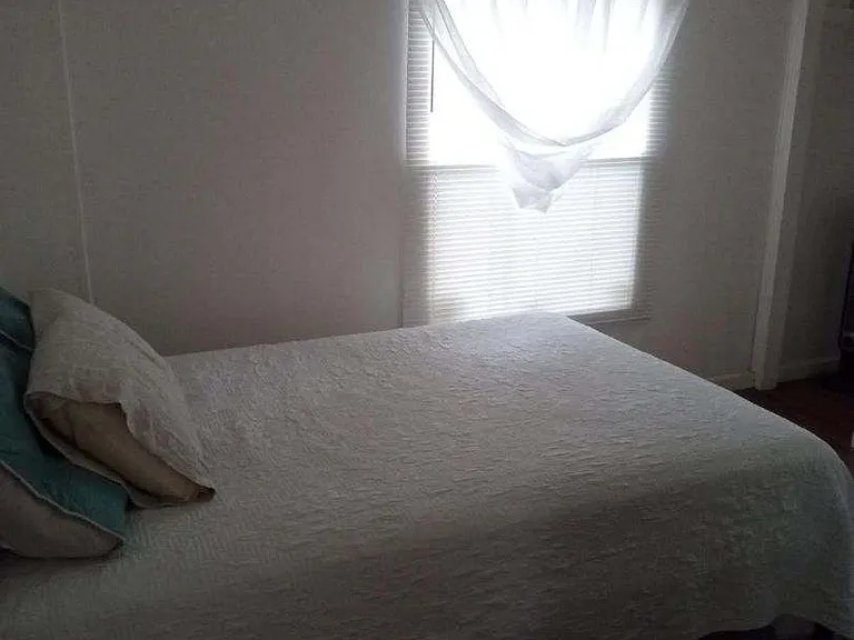 670 Belair Ave — Photo 21