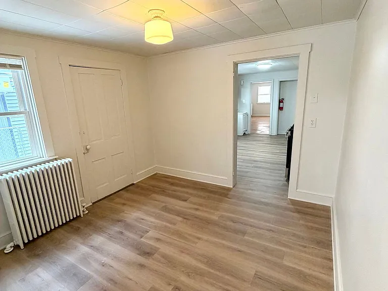 763 Manor St — Photo 11