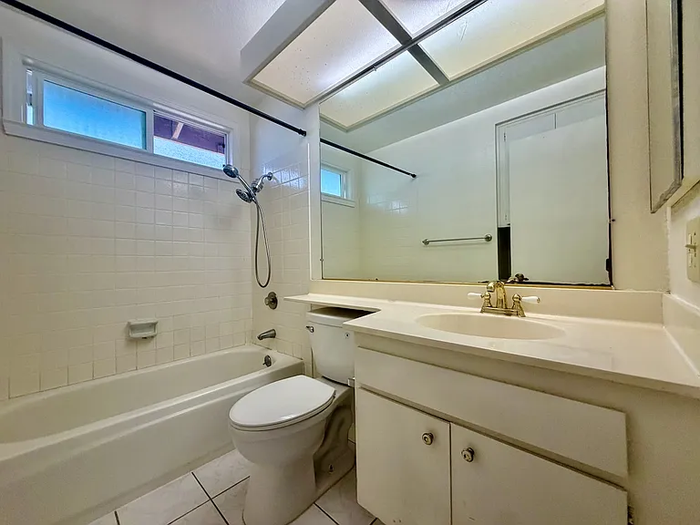 821 Saint Lucia Ct — Photo 12
