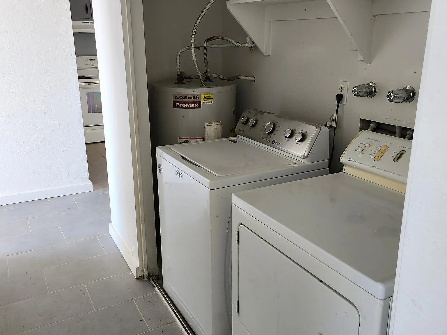 4 bed, 2000 sqft, $1,825 — Photo 4