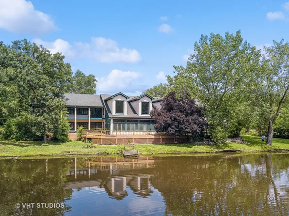 21200 Lisa Ln, Steger, IL 60475