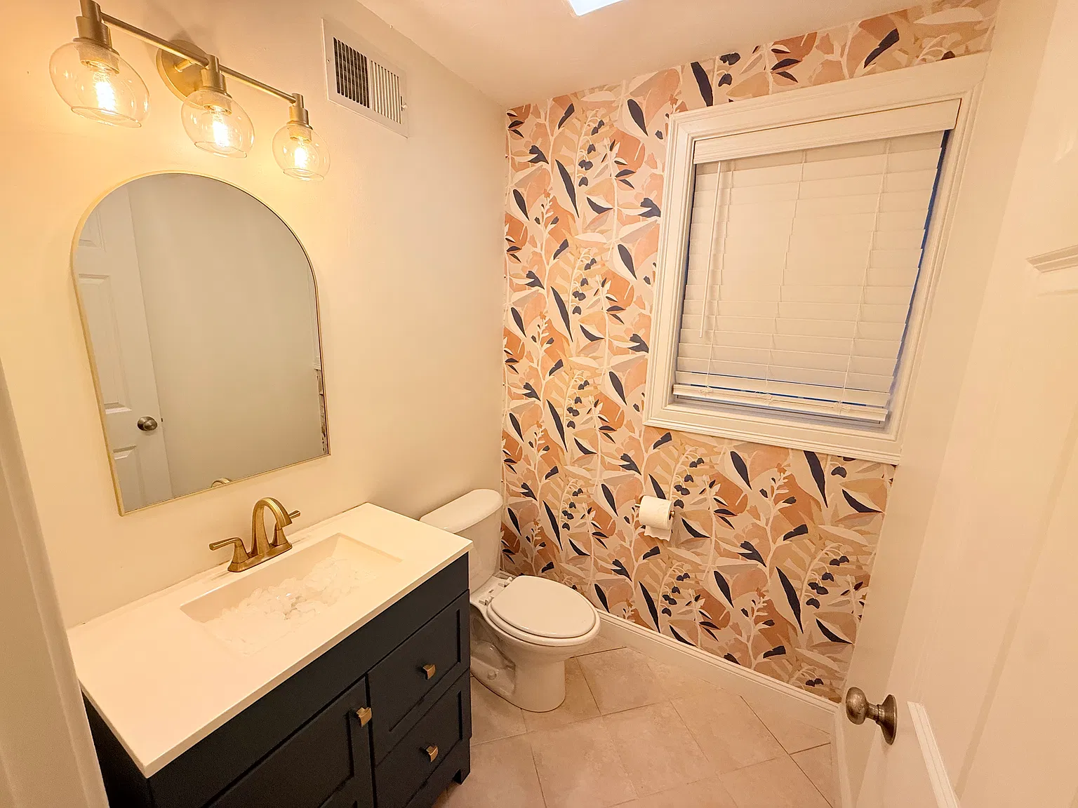 3 bed, 1.5 bath, 1248 sqft, $3,250 — Photo 4