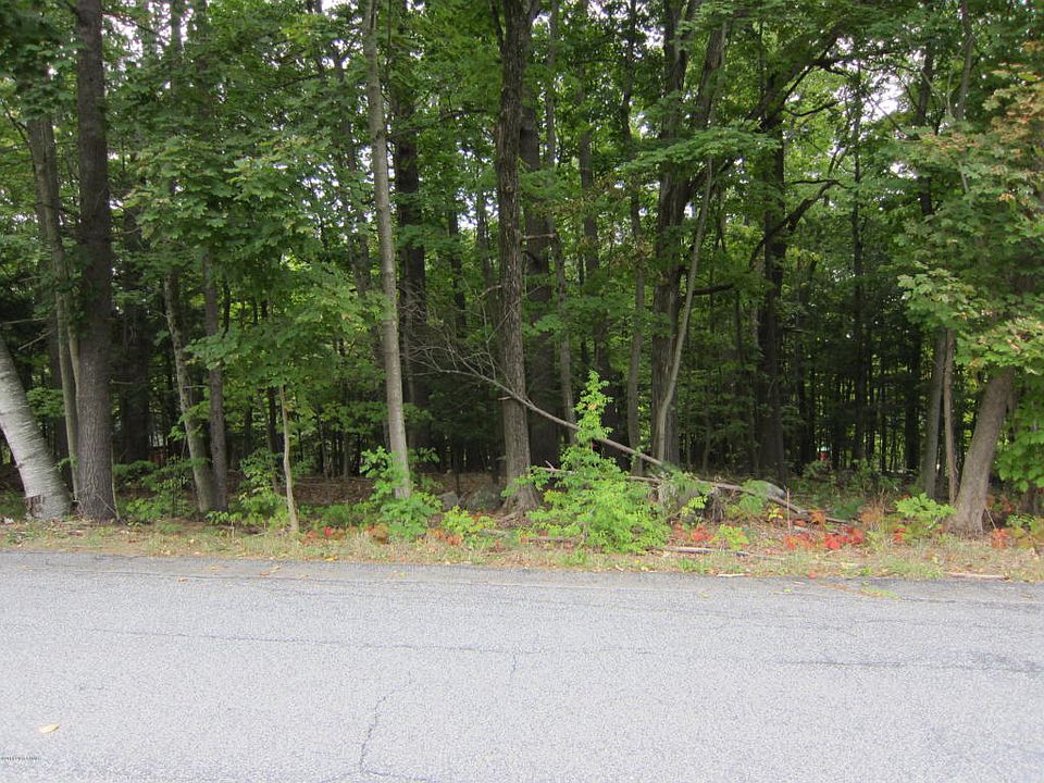 2nd image of 008 Sagamore St