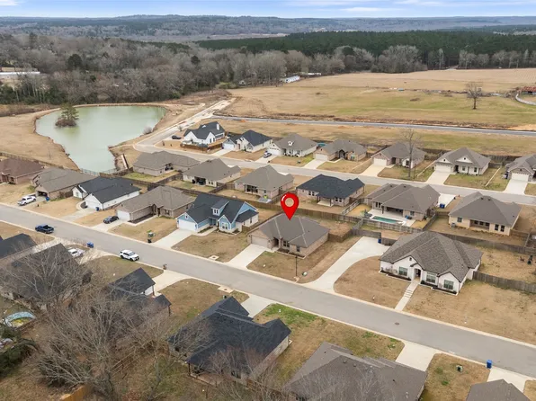 114 Rose Row Ln, Winona, TX 75792