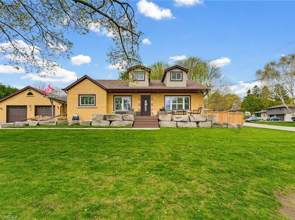 3 Elizabeth St, Brant, ON N0E 1N0