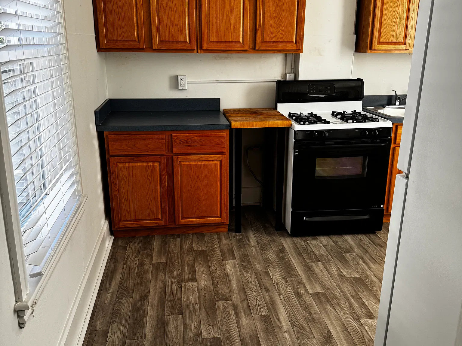 1 bed, 780 sqft, $1,300 — Photo 4