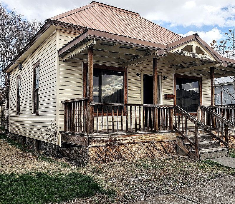 220 SW 4th St, Pendleton, OR 97801 Zillow