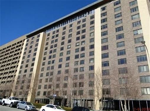 1st image of 600 E 8th St APT 8N