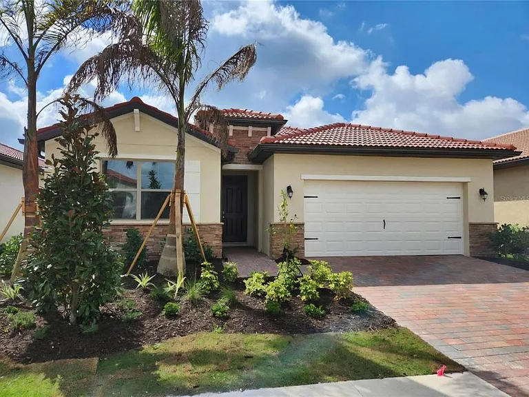 333 Villoresi Blvd — Photo 1