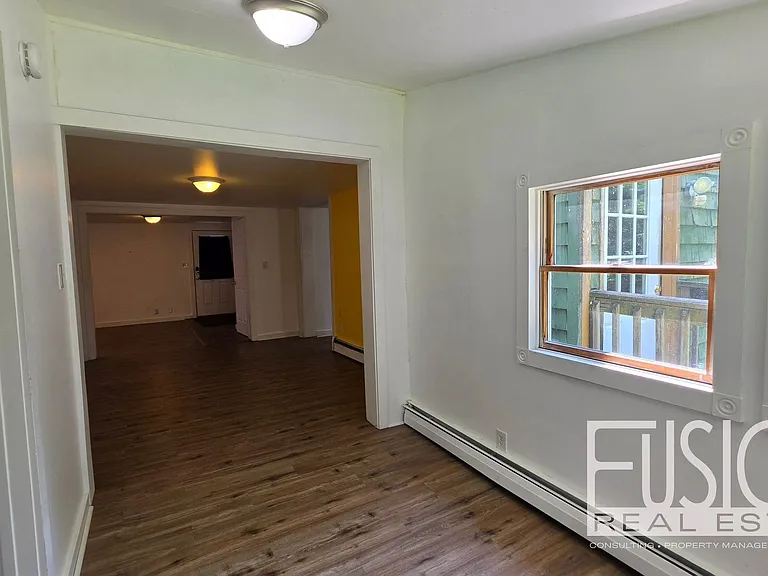 446 Colchester Ave — Photo 21