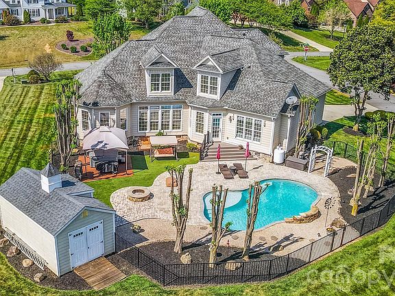 4th image of 2509 Stoneview Ct