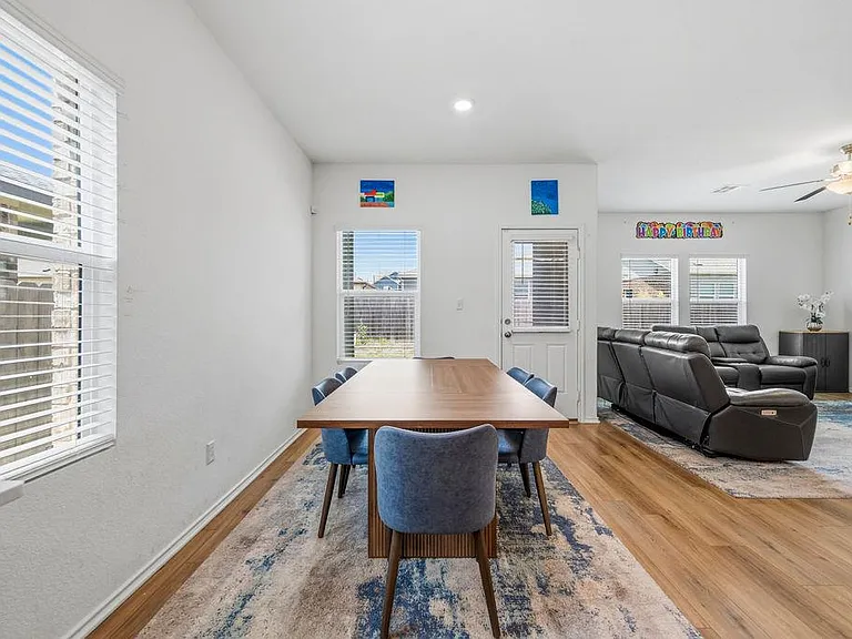 1733 Catahoula Dr — Photo 14