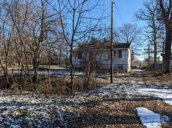 5549 Maple St, Hobart, IN 46342