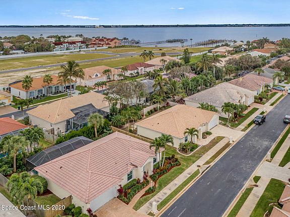 4th image of 163 Sanibel Way