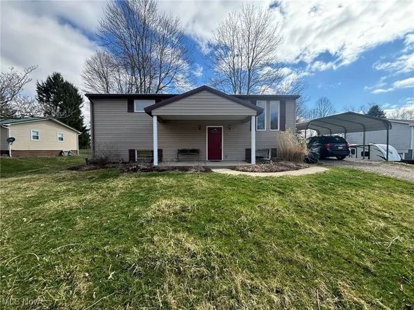 213 Greenbrier Dr, Byesville, OH 43723