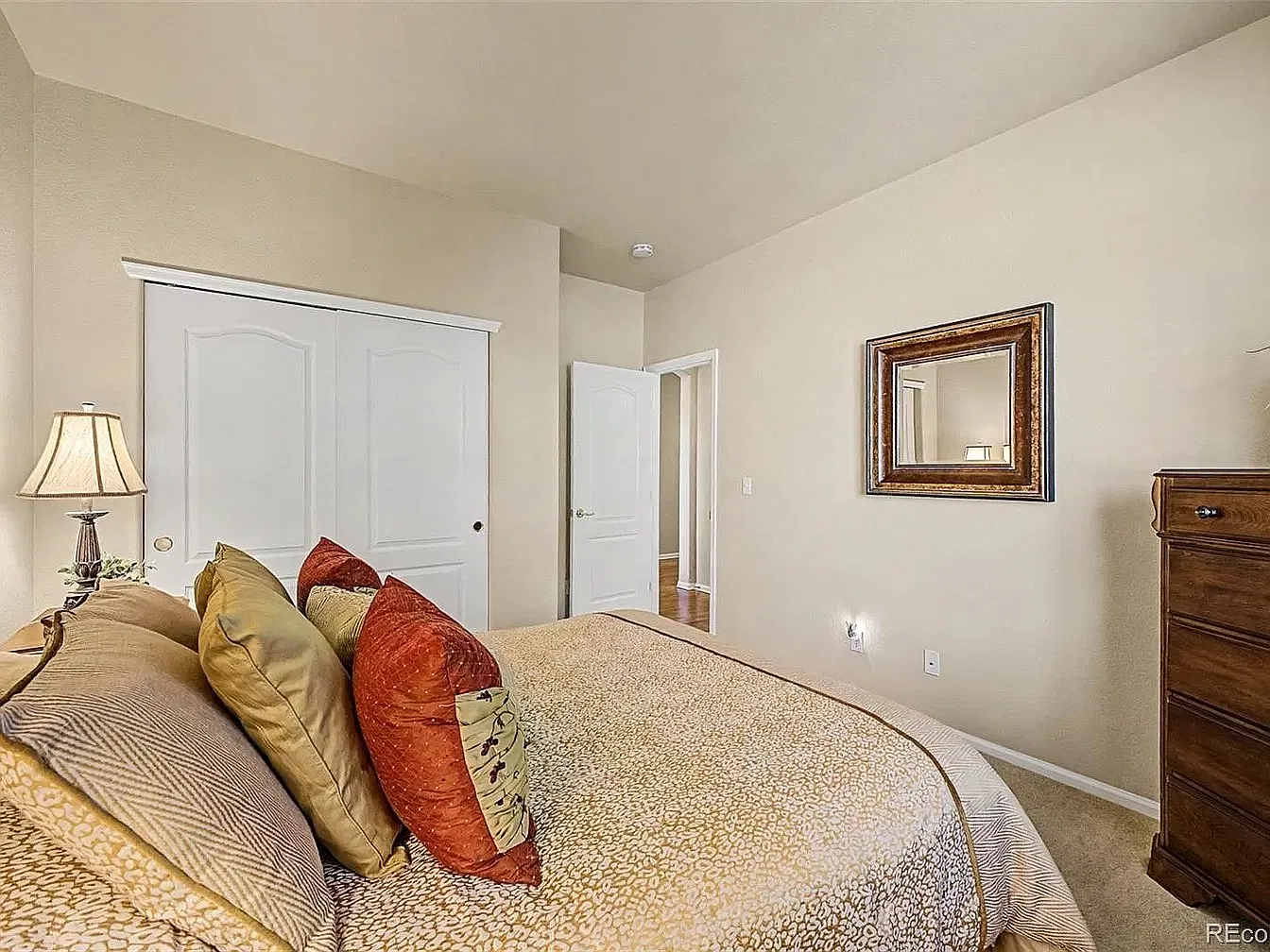 3 bed, 4172 sqft, $3,490 — Photo 1
