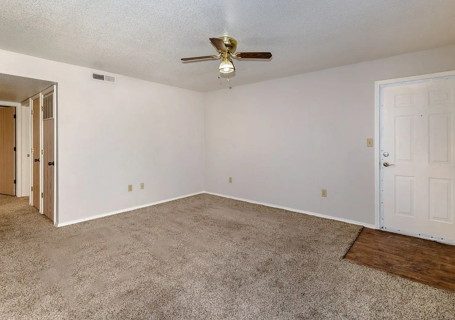 Park Ridge Apartments — Photo 4
