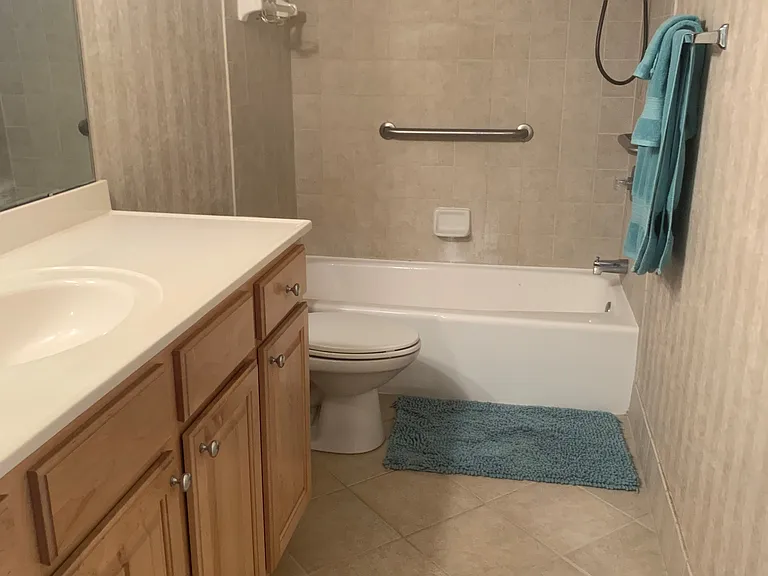 6100 Gulfport Blvd S #304 — Photo 14