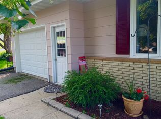 300 5th St E, Carver, MN 55315