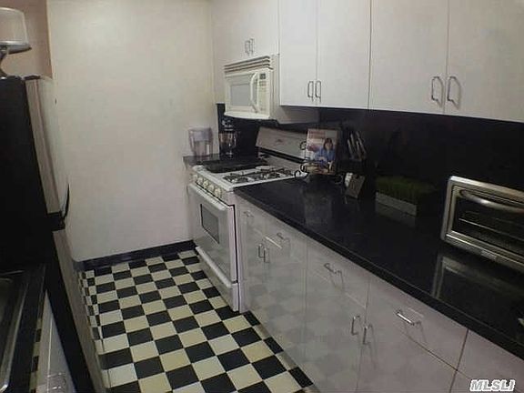 5th image of 6120 Grand Central Pkwy #B400