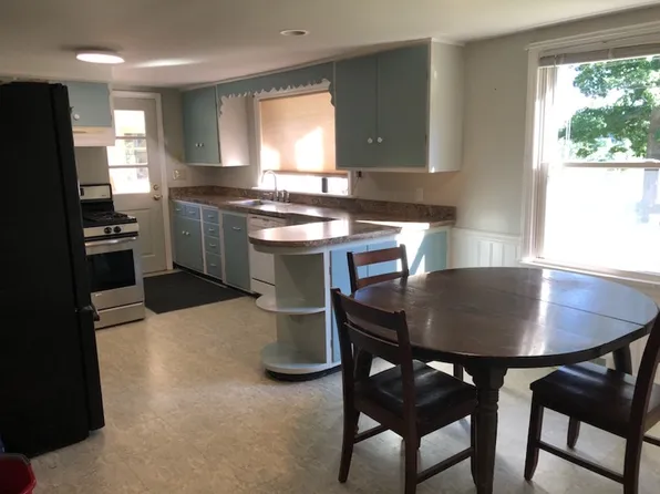 87 Hartford Tpke, Hampton, CT 06247