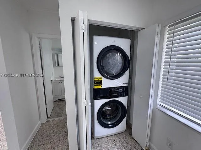 900 SW 5th Ave #3 — Photo 30
