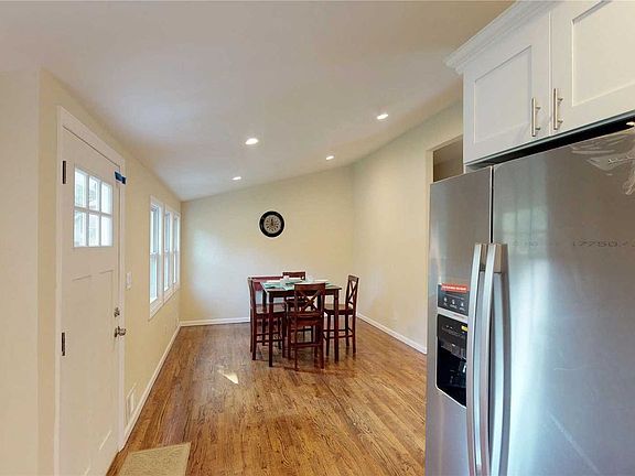 2nd image of 7 Lodge Ln