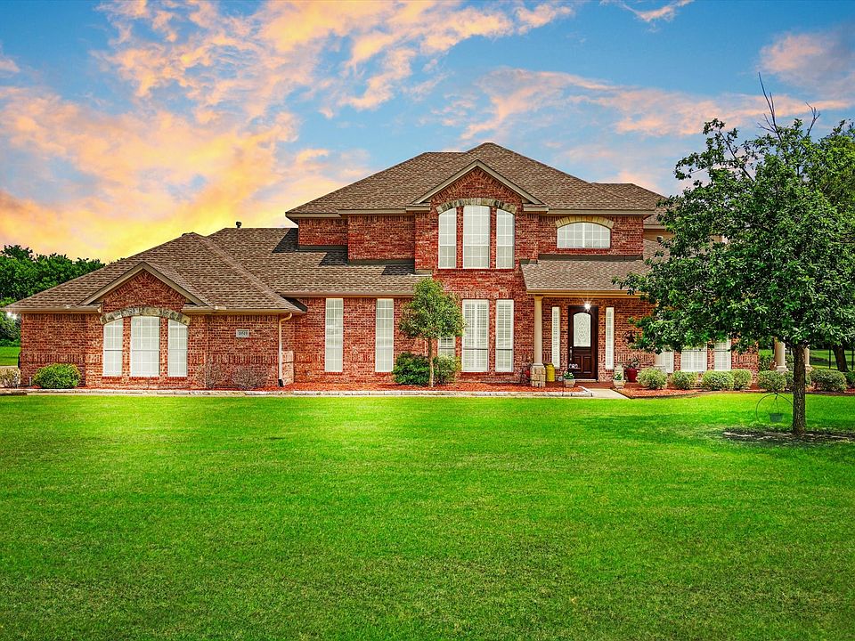 1st image of 10519 E Clover Ln