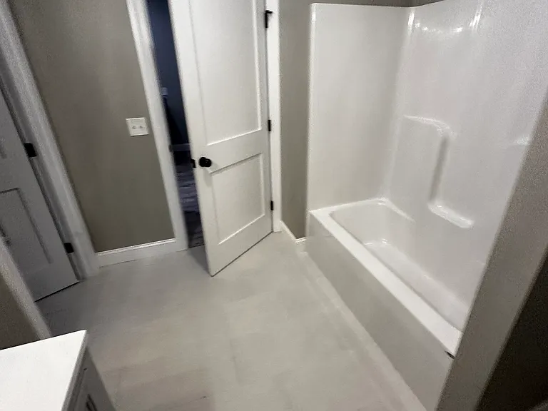 5 Emerald Dr #3B — Photo 4