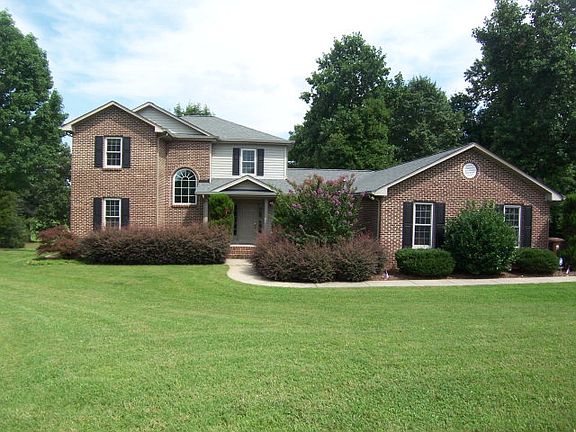 2nd image of 101 Cypress Pt