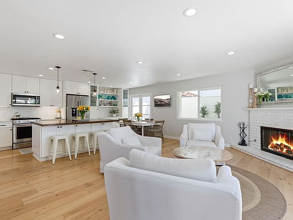 3rd image of 353 La Perle Ln