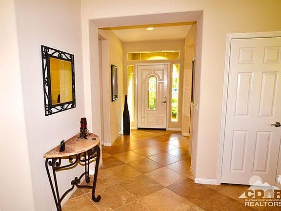 4th image of 60275 Desert Rose Dr