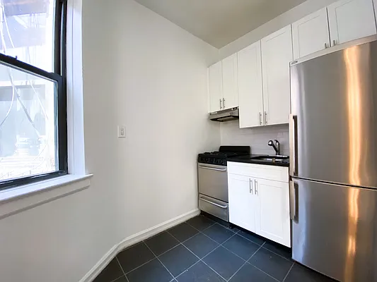 Rented by MAPT Residential LLC | media 8