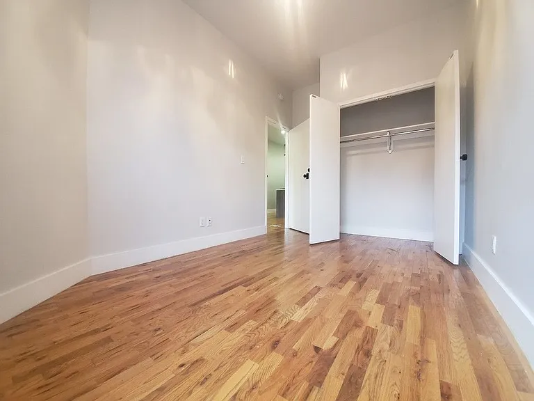 1084 Bedford Ave — Photo 3
