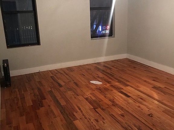 5th image of 558 W 181st St APT F