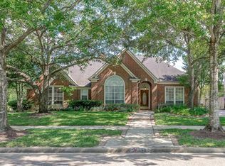 15826 El Dorado Oaks Dr, Houston, TX 77059