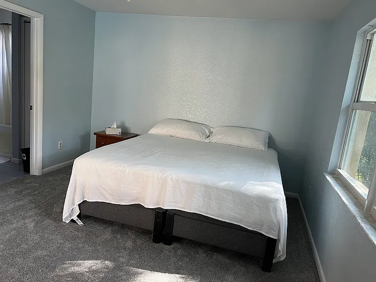 8220 W Crenshaw St — Photo 5