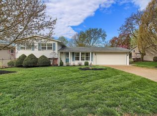 413 Ranch Dr, Ballwin, MO 63011