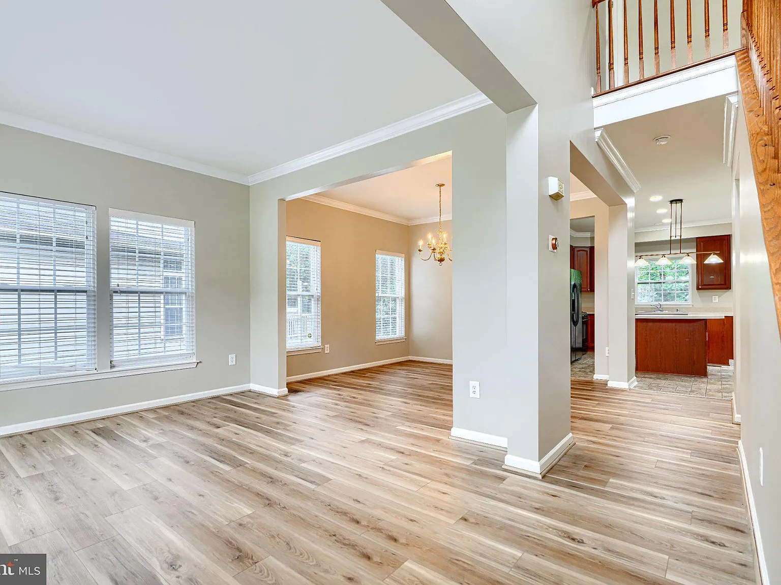 4 bed, 3.5 bath, 2136 sqft, $3,800 — Photo 3