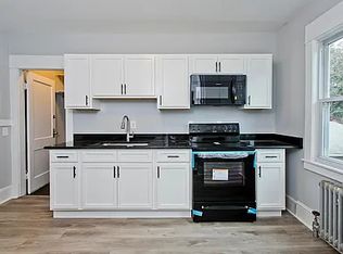 4 Whiting Ave FLOOR 1, Holyoke, MA 01040