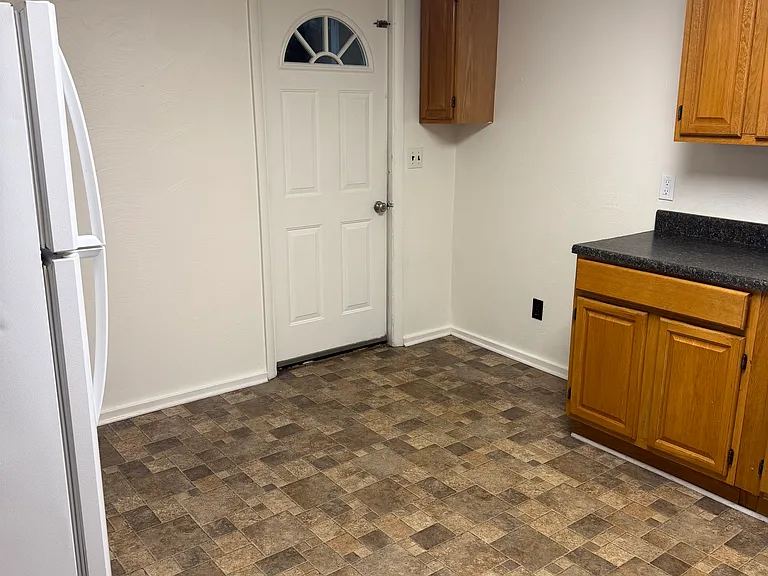 123 Luther Ave — Photo 2